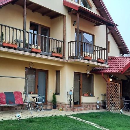 Bella Daria Hotel Cîmpulung Exterior foto